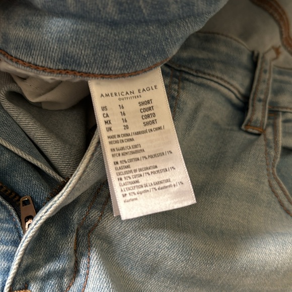 American Eagle Light Wash Distressed Denim - Picture 6 of 7